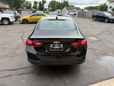 2016 Chevrolet Malibu LT   - Photo 3 - Elkhart, IN 46514