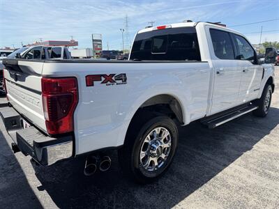 2021 Ford F-350 Super Duty Lariat - Photo 7 - Elkhart, IN 46514