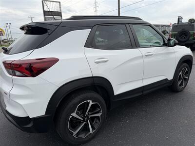 2021 Chevrolet Trailblazer RS   - Photo 6 - Elkhart, IN 46514