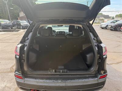 2021 Jeep Cherokee TRAILHAWK - Photo 12 - Elkhart, IN 46514