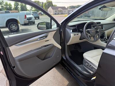 2018 Cadillac XT5 LUXURY   - Photo 5 - Elkhart, IN 46514