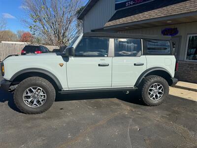 2022 Ford Bronco Bad lands   - Photo 2 - Elkhart, IN 46514