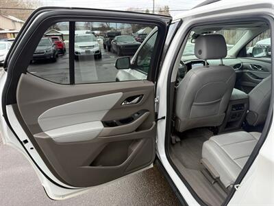 2019 Chevrolet Traverse LT - Photo 12 - Elkhart, IN 46514