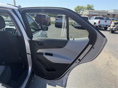 2018 Chevrolet Equinox LT - Photo 14 - Elkhart, IN 46514