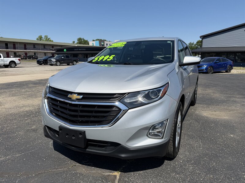 2018 Chevrolet Equinox LT   - Photo 1 - Elkhart, IN 46514