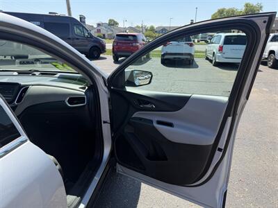 2018 Chevrolet Equinox LT - Photo 18 - Elkhart, IN 46514
