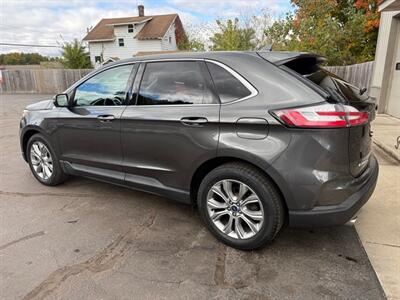 2019 Ford Edge TITANIUM   - Photo 3 - Elkhart, IN 46514