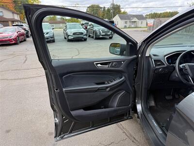 2019 Ford Edge TITANIUM   - Photo 9 - Elkhart, IN 46514