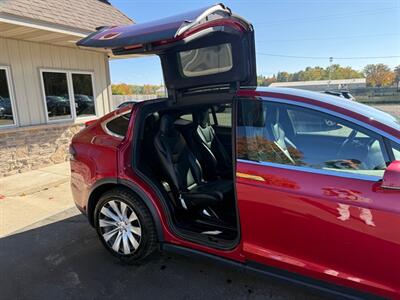 2020 Tesla Model X Long Range Plus   - Photo 15 - Elkhart, IN 46514