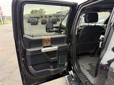 2019 Ford F-150 Lariat   - Photo 14 - Elkhart, IN 46514
