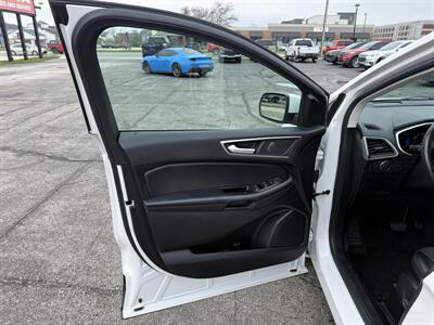 2018 Ford Edge SEL   - Photo 11 - Elkhart, IN 46514