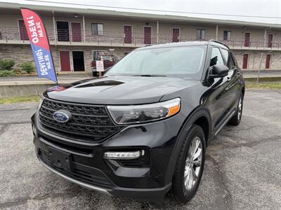 2023 Ford Explorer XLT - Photo 1 - Elkhart, IN 46514