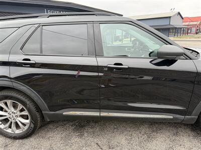 2023 Ford Explorer XLT - Photo 8 - Elkhart, IN 46514