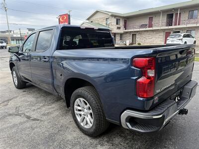 2020 Chevrolet Silverado 1500 LT   - Photo 3 - Elkhart, IN 46514