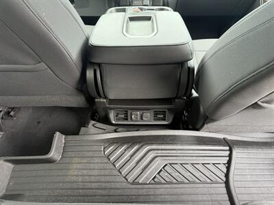 2020 Chevrolet Silverado 1500 LT   - Photo 15 - Elkhart, IN 46514