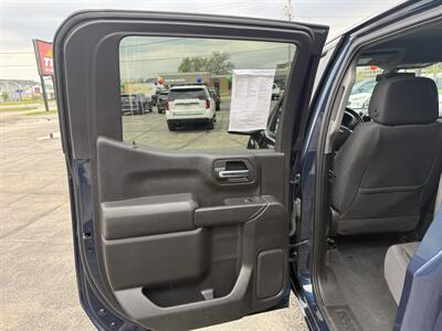 2020 Chevrolet Silverado 1500 LT   - Photo 12 - Elkhart, IN 46514