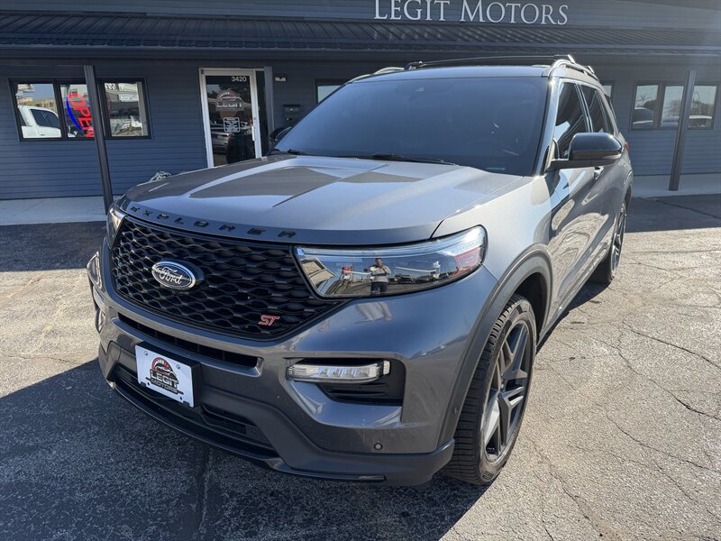 2021 Ford Explorer ST   - Photo 1 - Elkhart, IN 46514