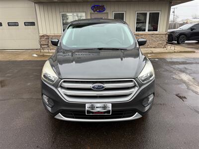 2017 Ford Escape SE   - Photo 8 - Elkhart, IN 46514