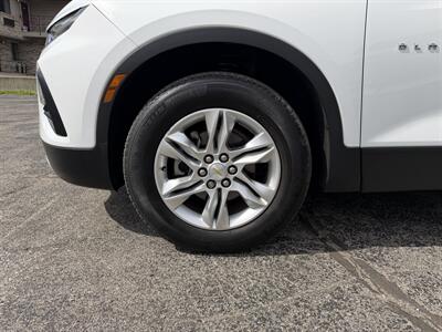 2020 Chevrolet Blazer LT - Photo 3 - Elkhart, IN 46514
