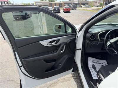 2020 Chevrolet Blazer LT - Photo 11 - Elkhart, IN 46514