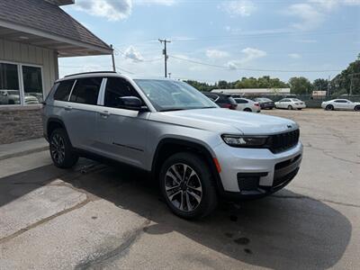 2023 Jeep Grand Cherokee L L LAREDO   - Photo 11 - Elkhart, IN 46514