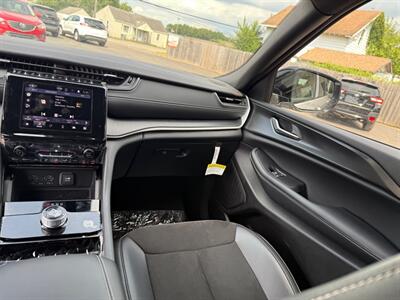 2023 Jeep Grand Cherokee L L LAREDO   - Photo 21 - Elkhart, IN 46514