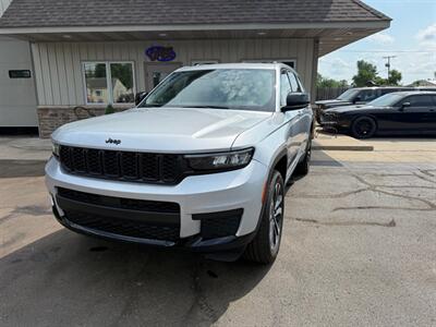 2023 Jeep Grand Cherokee L L LAREDO   - Photo 15 - Elkhart, IN 46514