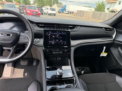 2023 Jeep Grand Cherokee L L LAREDO   - Photo 25 - Elkhart, IN 46514