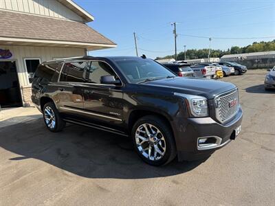 2017 GMC Yukon DENALI   - Photo 8 - Elkhart, IN 46514
