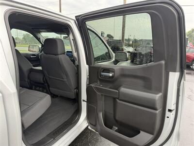 2020 Chevrolet Silverado 1500 LT   - Photo 15 - Elkhart, IN 46514