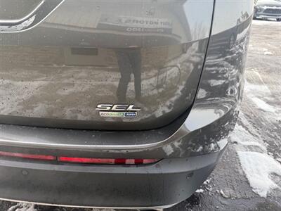 2017 Ford Edge SEL - Photo 10 - Elkhart, IN 46514