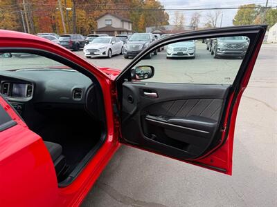 2023 Dodge Charger SXT   - Photo 17 - Elkhart, IN 46514