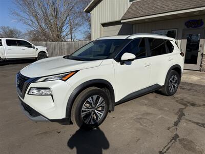 2023 Nissan Rogue SV   - Photo 2 - Elkhart, IN 46514
