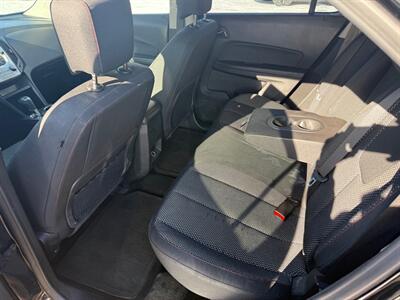 2017 Chevrolet Equinox LT   - Photo 11 - Elkhart, IN 46514