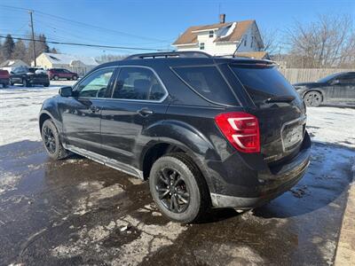2017 Chevrolet Equinox LT   - Photo 3 - Elkhart, IN 46514