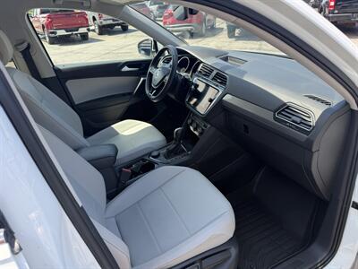2021 Volkswagen Tiguan SE 4Motion   - Photo 20 - Elkhart, IN 46514