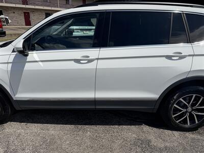 2021 Volkswagen Tiguan SE 4Motion   - Photo 3 - Elkhart, IN 46514