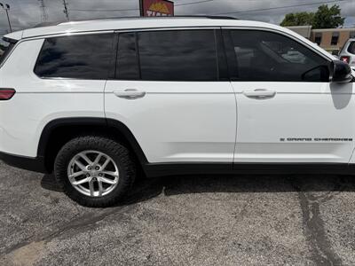 2021 Jeep Grand Cherokee L Laredo   - Photo 8 - Elkhart, IN 46514