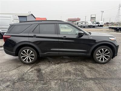 2022 Ford Explorer ST-Line   - Photo 9 - Elkhart, IN 46514