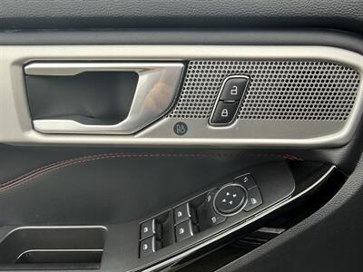 2022 Ford Explorer ST-Line   - Photo 13 - Elkhart, IN 46514