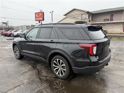 2022 Ford Explorer ST-Line   - Photo 6 - Elkhart, IN 46514