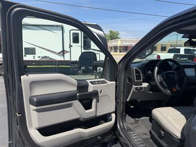 2020 Ford F-350 Super Duty STX - Photo 11 - Elkhart, IN 46514