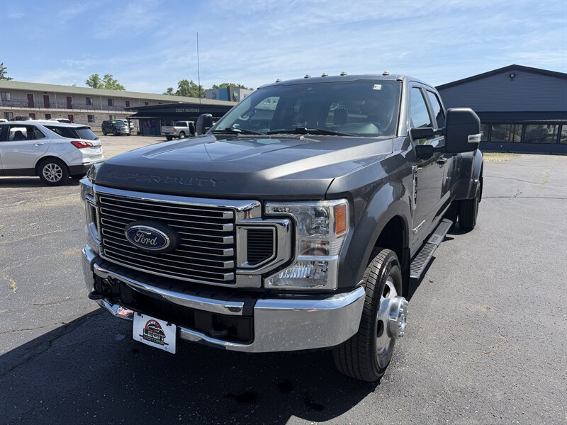 2020 Ford F-350 Super Duty STX   - Photo 1 - Elkhart, IN 46514