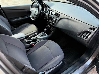 2013 Chrysler 200 TOURING   - Photo 40 - Elkhart, IN 46514