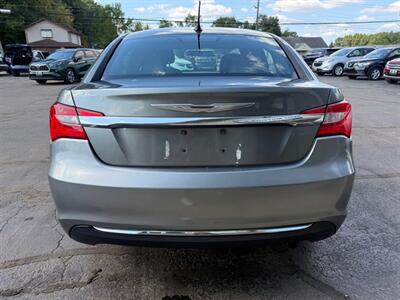 2013 Chrysler 200 TOURING   - Photo 26 - Elkhart, IN 46514