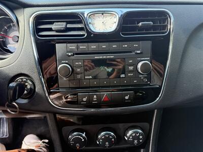 2013 Chrysler 200 TOURING   - Photo 41 - Elkhart, IN 46514