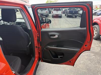 2017 Jeep Compass Sport   - Photo 14 - Elkhart, IN 46514