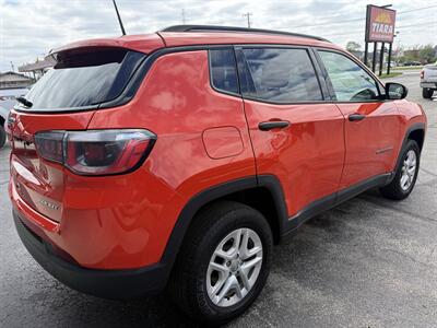 2017 Jeep Compass Sport   - Photo 6 - Elkhart, IN 46514