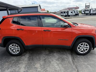 2017 Jeep Compass Sport   - Photo 7 - Elkhart, IN 46514