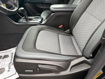 2019 Chevrolet Colorado Z71   - Photo 18 - Elkhart, IN 46514